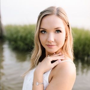 Meet your Posher, Madison